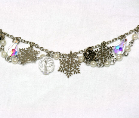 BtSSB Snow Crystal Necklace (Silver)