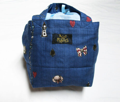 Alice and the Pirates Marine Lunch Bag