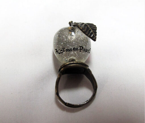 Alice and the Pirates Witch Apple Ring