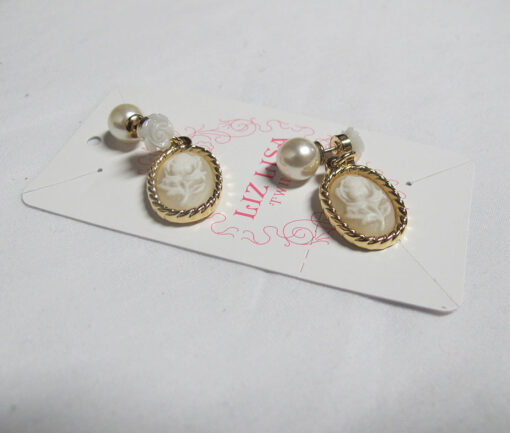 Liz Lisa Rose Cameo Earrrings