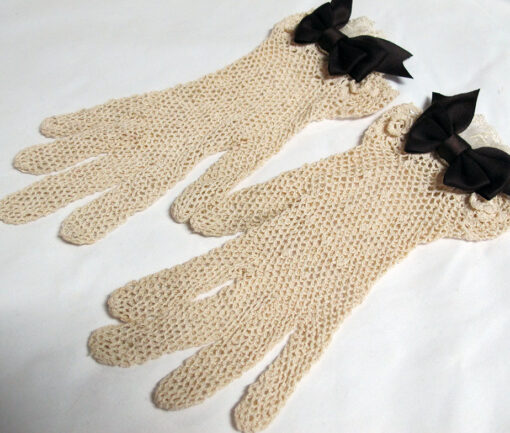 Innocent World Knit Gloves