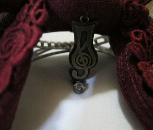 Alice and the Pirate Dance of the Black Cat Barrette