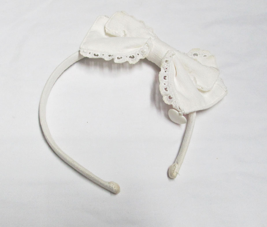 Angelic Pretty White Heart Charm Headbow