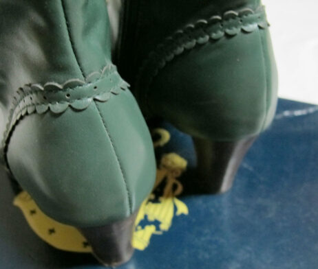 Alice and the Pirates Green Boots
