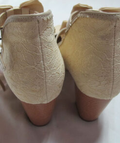 Axes Femme Lace Pattern Shoes