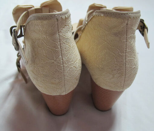 Axes Femme Lace Pattern Shoes