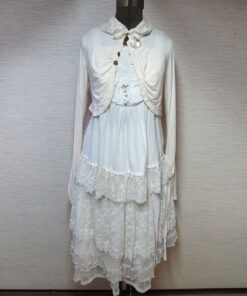 GRAMM White Lace Skirt 